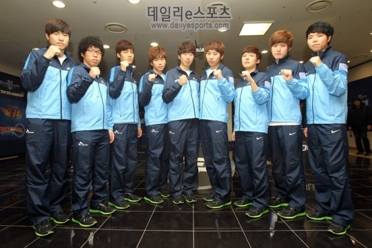 lol春季赛：外媒排名前五周全球战力排行：T1第一