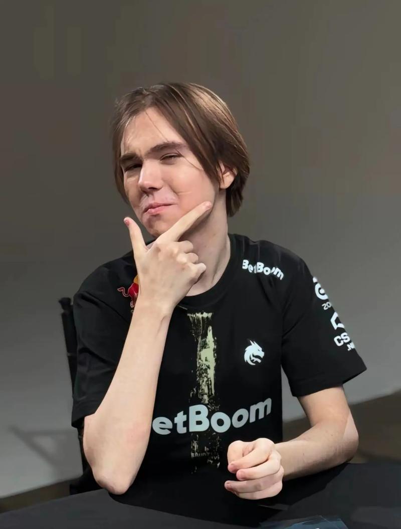 Mouz 是最后一支晋级 PGL Cluj-Napoca 2025 季后赛的队伍，击败了 Virtus.pro 。