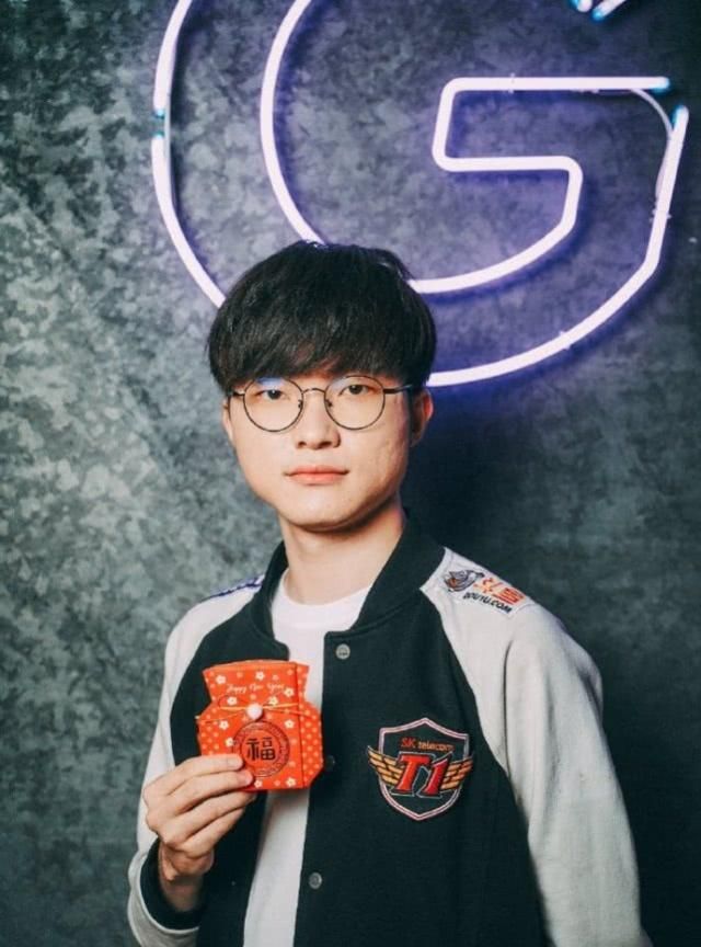 100 Thieves CEO花费$30,000进行箱子开启，获得$3,000刀具